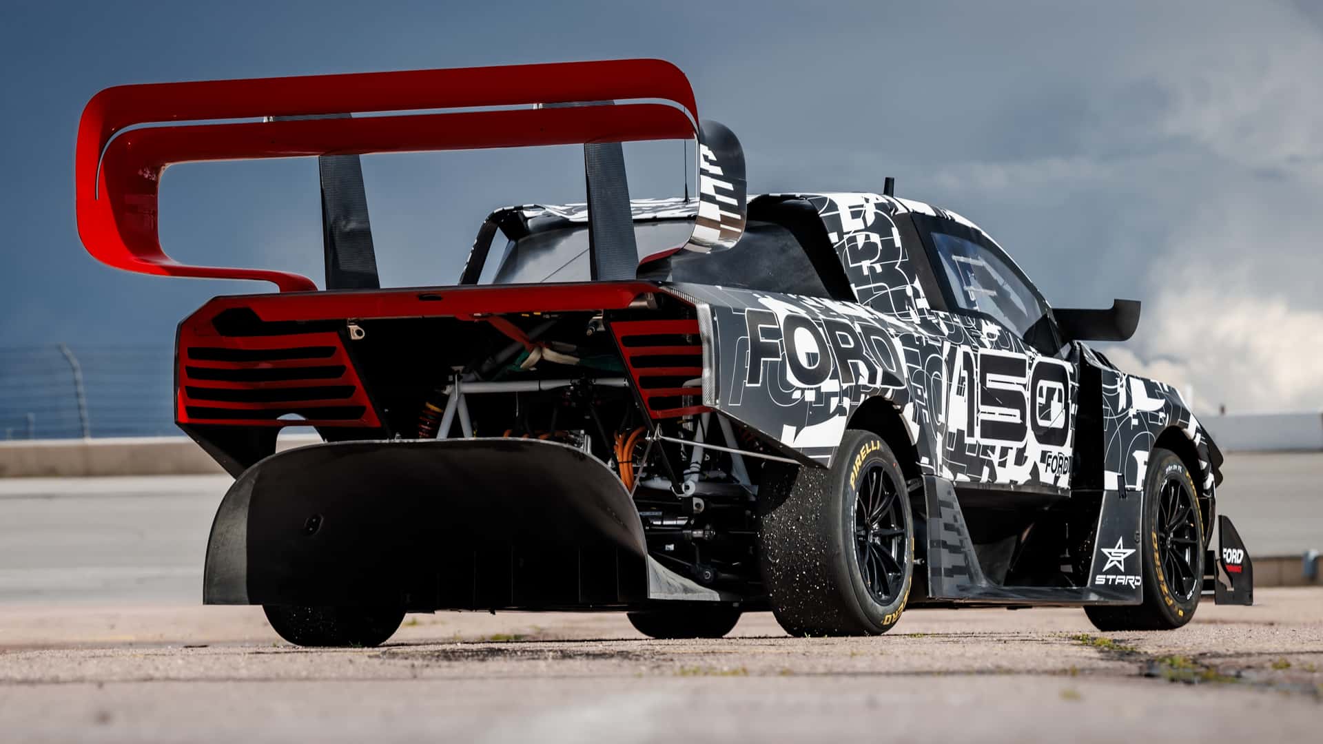 فورد supertruck 